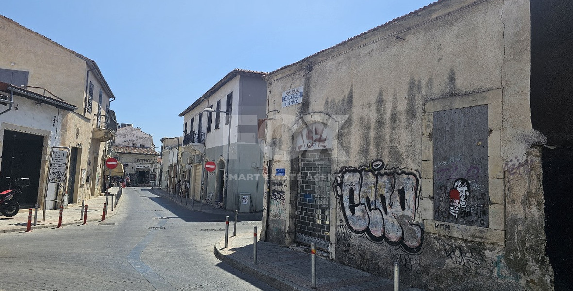 Listed Shop in In The Historical District For Sale