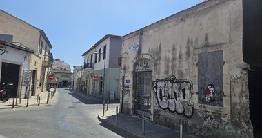 Listed Shop in In The Historical District For Sale