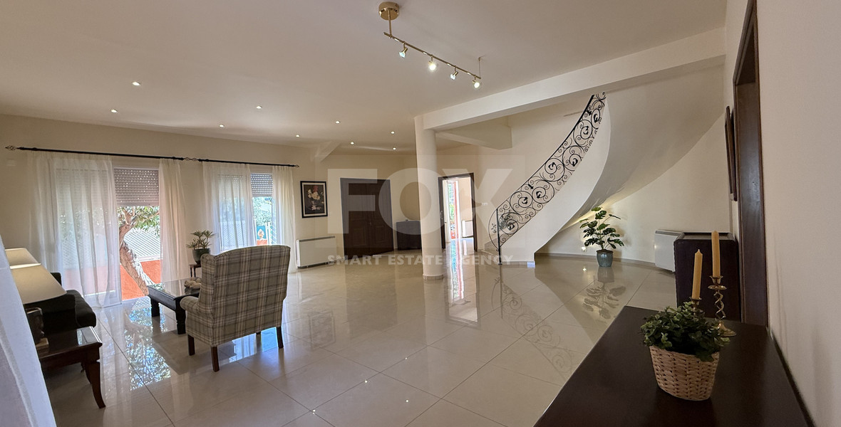 RENT: FULLY RENOVATED FOUR BEDROOM DETACHED HOUSE WITH LARGE GARDEN IN CENTRAL LIMASSOL