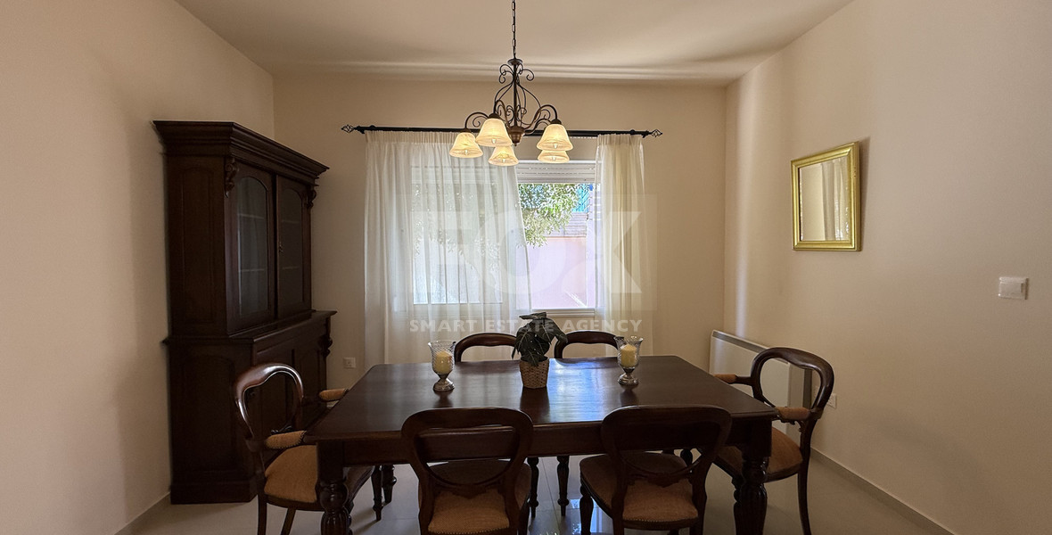 RENT: FULLY RENOVATED FOUR BEDROOM DETACHED HOUSE WITH LARGE GARDEN IN CENTRAL LIMASSOL