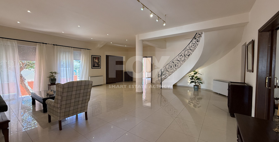 RENT: FULLY RENOVATED FOUR BEDROOM DETACHED HOUSE WITH LARGE GARDEN IN CENTRAL LIMASSOL