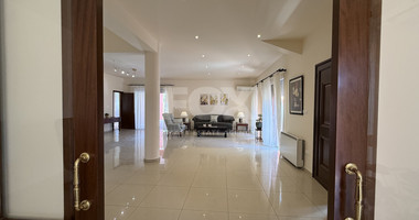 RENT: FULLY RENOVATED FOUR BEDROOM DETACHED HOUSE WITH LARGE GARDEN IN CENTRAL LIMASSOL