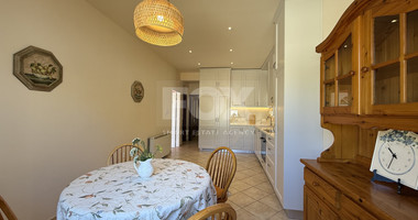 RENT: FULLY RENOVATED FOUR BEDROOM DETACHED HOUSE WITH LARGE GARDEN IN CENTRAL LIMASSOL