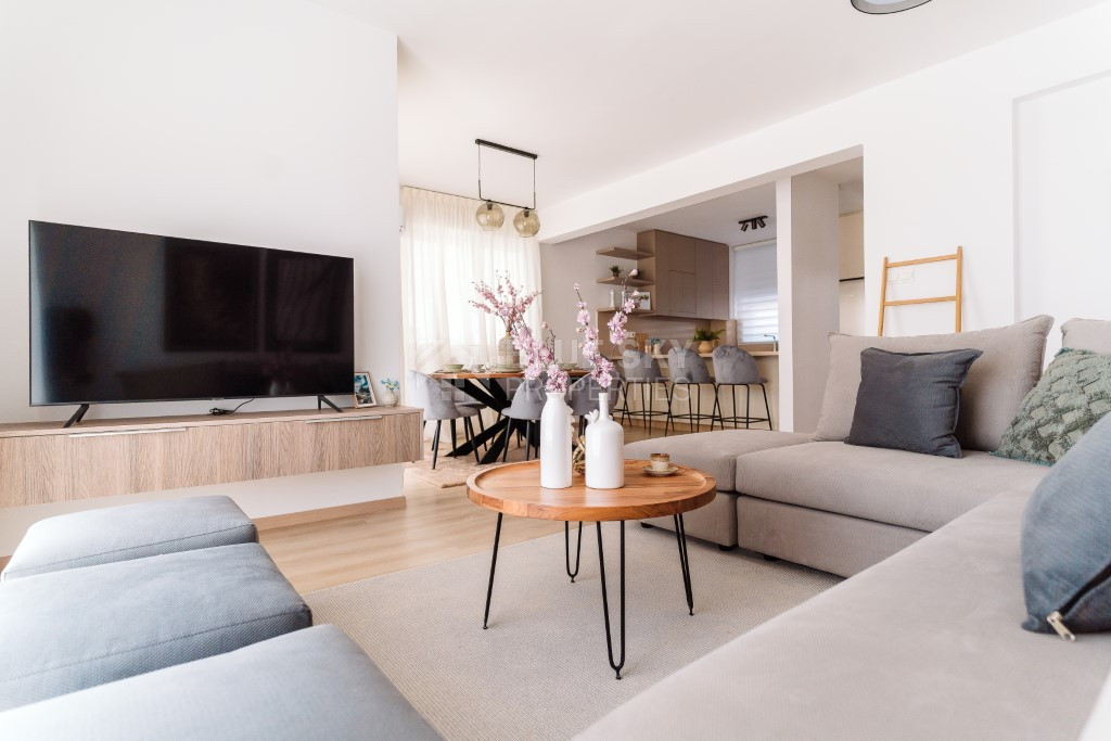 Exquisite three bedromm Modern Villas with Sea Views in Pegeia for sale