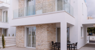 Exquisite three bedromm Modern Villas with Sea Views in Pegeia for sale