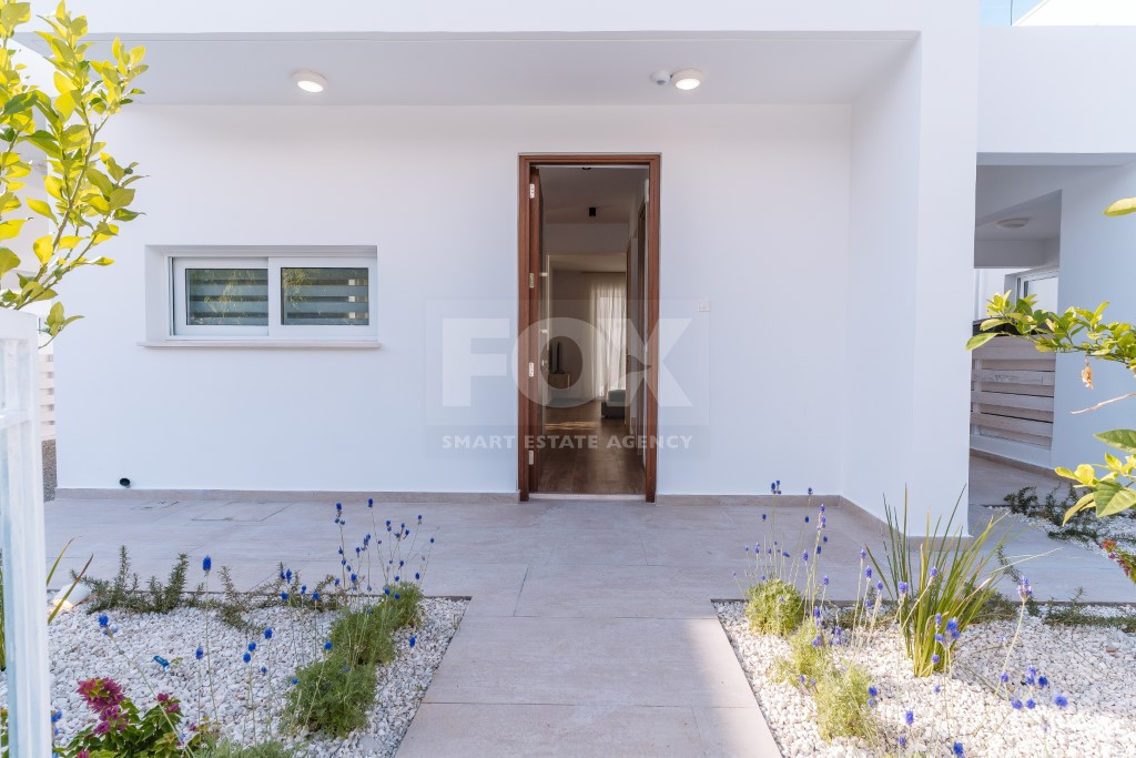 Exquisite three bedromm Modern Villas with Sea Views in Pegeia for sale