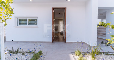 Exquisite three bedromm Modern Villas with Sea Views in Pegeia for sale
