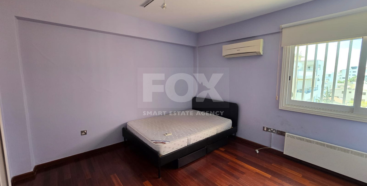 Spacious Three Bedroom Apartment In Neapoli For Rent