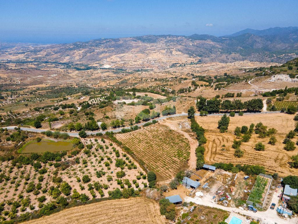 Residential Field for Sale in Fyti, Paphos – 7,358m² Plot in Zone H3 Ideal for Development