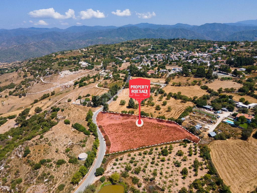Residential Field for Sale in Fyti, Paphos – 7,358m² Plot in Zone H3 Ideal for Development