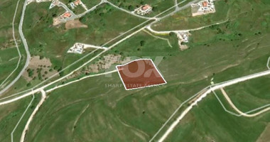 Scenic land for sale in Pano Arodes, Paphos District – ideal for building primary or holiday homes in a peaceful location near amenities.