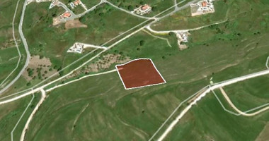 Scenic land for sale in Pano Arodes, Paphos District – ideal for building primary or holiday homes in a peaceful location near amenities.