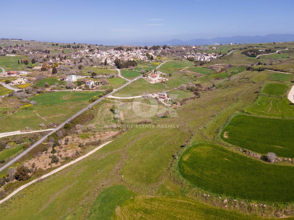 Scenic land for sale in Pano Arodes, Paphos District – ideal for building primary or holiday homes in a peaceful location near amenities.