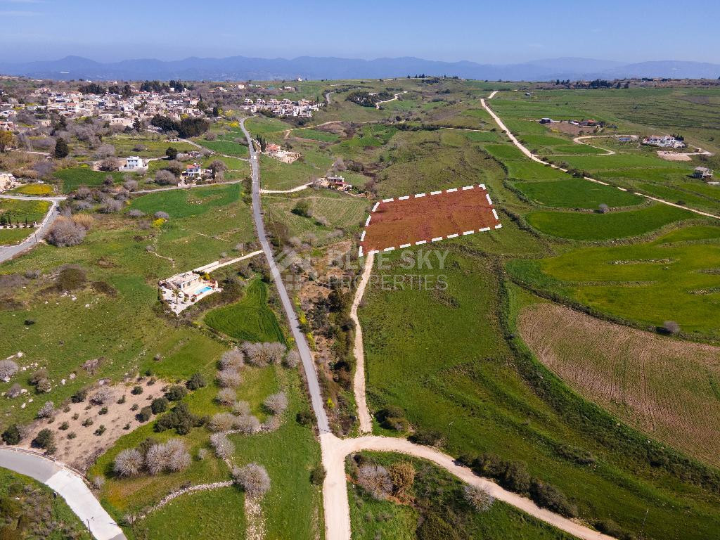 Scenic land for sale in Pano Arodes, Paphos District – ideal for building primary or holiday homes in a peaceful location near amenities.