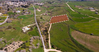 Scenic land for sale in Pano Arodes, Paphos District – ideal for building primary or holiday homes in a peaceful location near amenities.