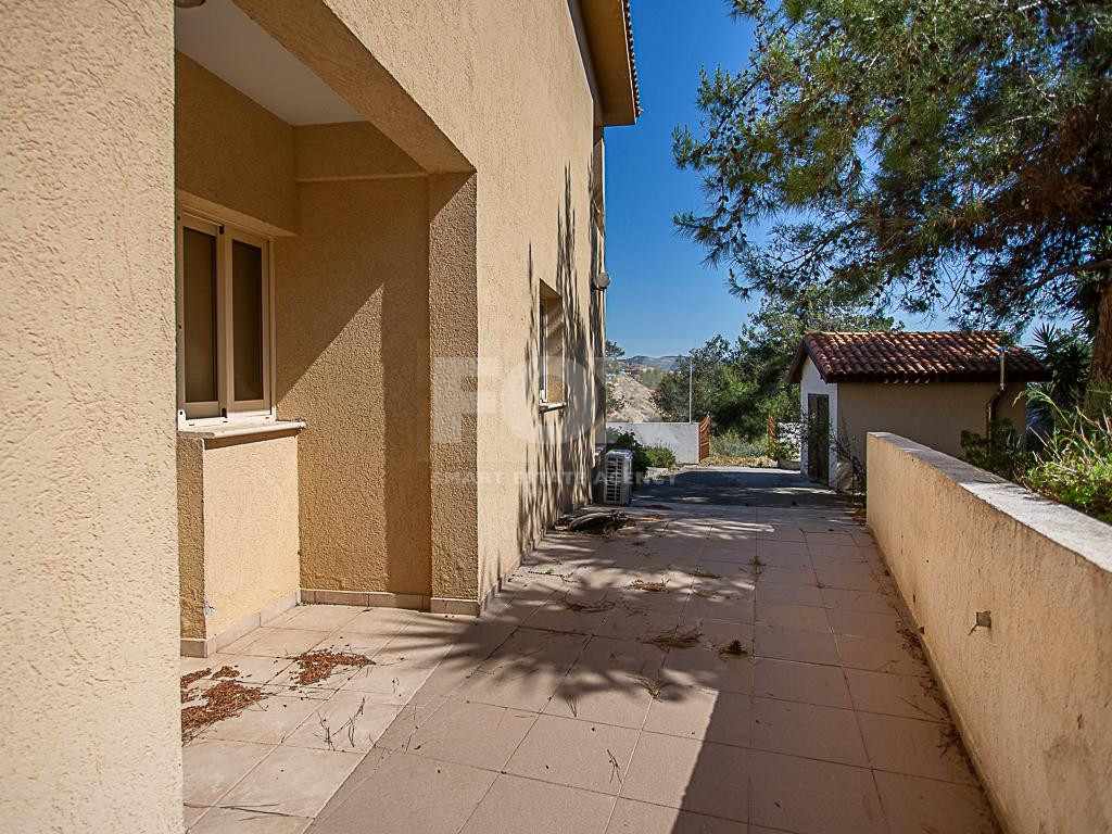 For Sale 3 Bedroom Two-Storey Detached House with Large Plot & Swimming Pool – Pissouri, Limassol