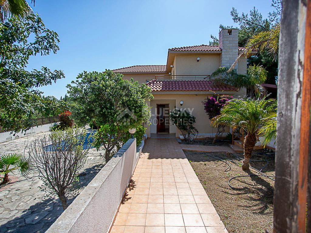 For Sale 3 Bedroom Two-Storey Detached House with Large Plot & Swimming Pool – Pissouri, Limassol