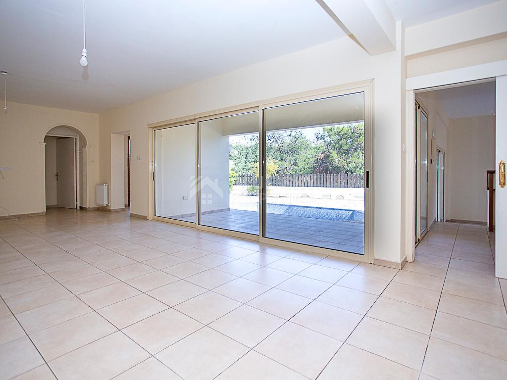 For Sale 3 Bedroom Two-Storey Detached House with Large Plot & Swimming Pool – Pissouri, Limassol
