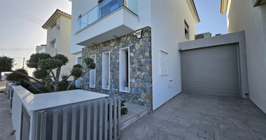 Spacious-Modern Design Five Bedroom Detached House in Kolossi