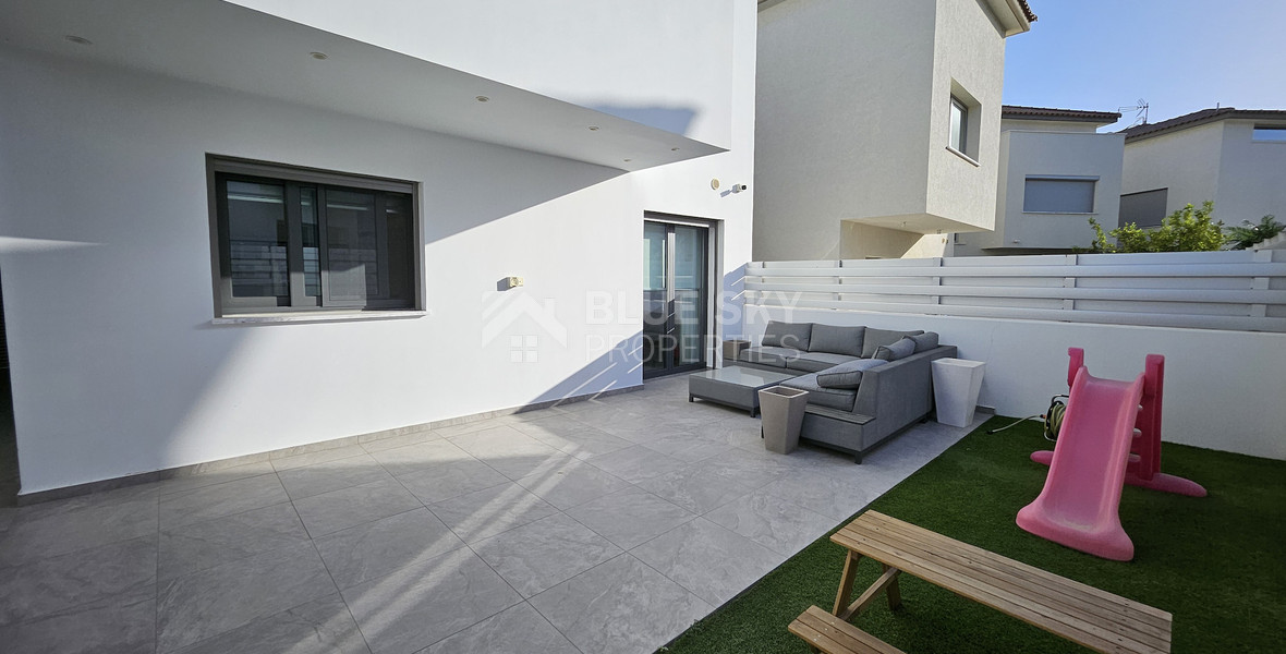 Spacious-Modern Design Five Bedroom Detached House in Kolossi
