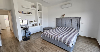 Spacious-Modern Design Five Bedroom Detached House in Kolossi