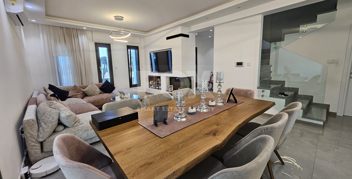 Spacious-Modern Design Five Bedroom Detached House in Kolossi