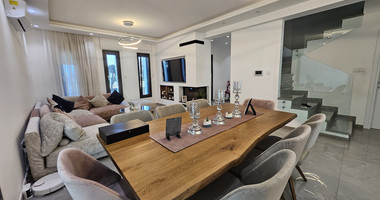 Spacious-Modern Design Five Bedroom Detached House in Kolossi