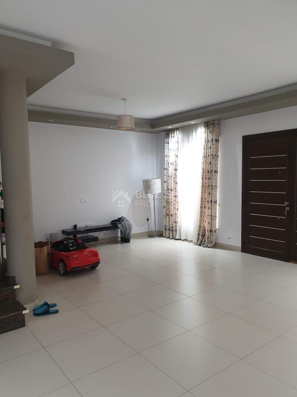 Three bedroom house with one office for rent in Episkopi, Limassol