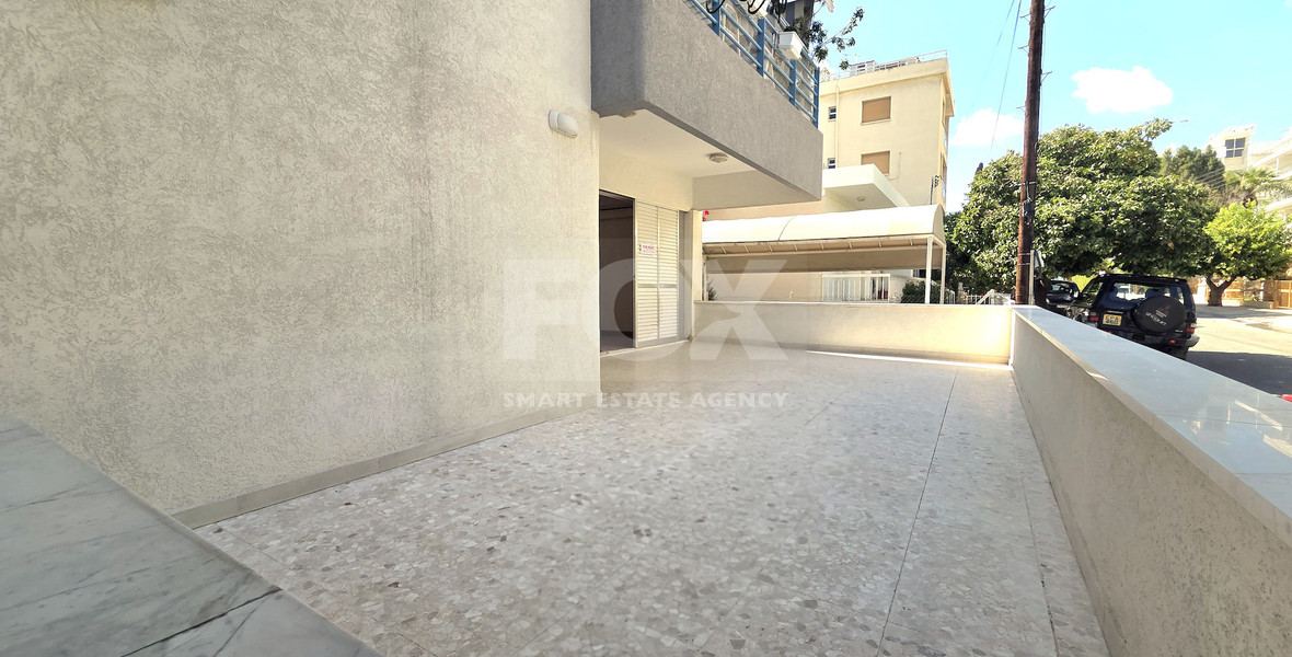 Spacious  four bedroom apartment with  fireplace charm and two large verandas for rent in Katholiki Limassol