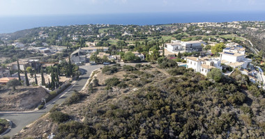 Luxury Development Land with Panoramic Views – 5 Adjacent Plots with Permits