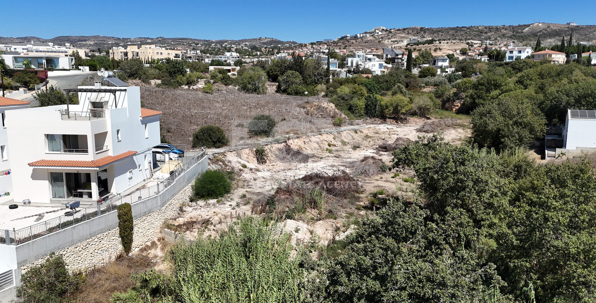 Spacious Apartment with Two Bedrooms in Konia for sale.