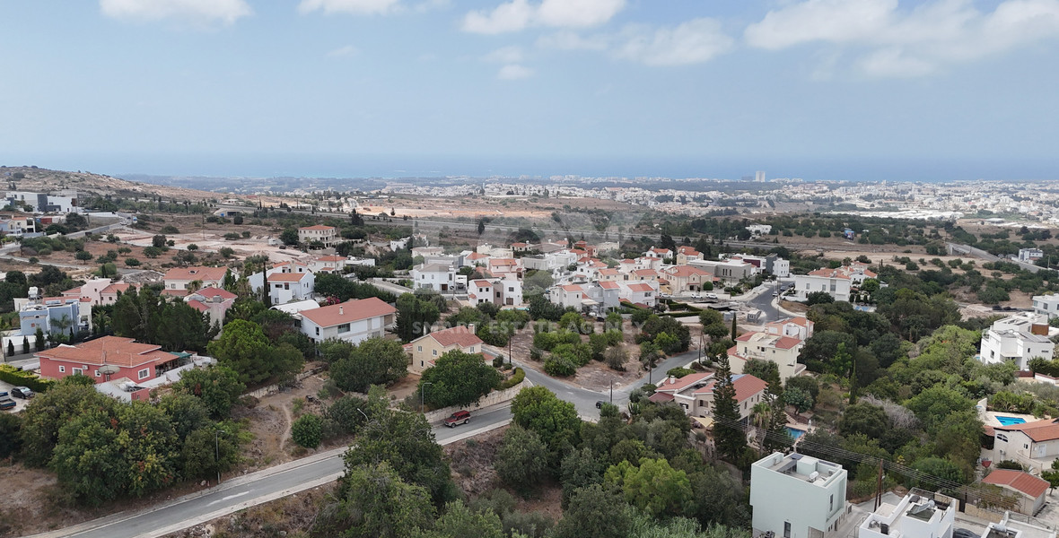 Modern two bedroom apartment in Konia, Paphos with Pool & Sea Views