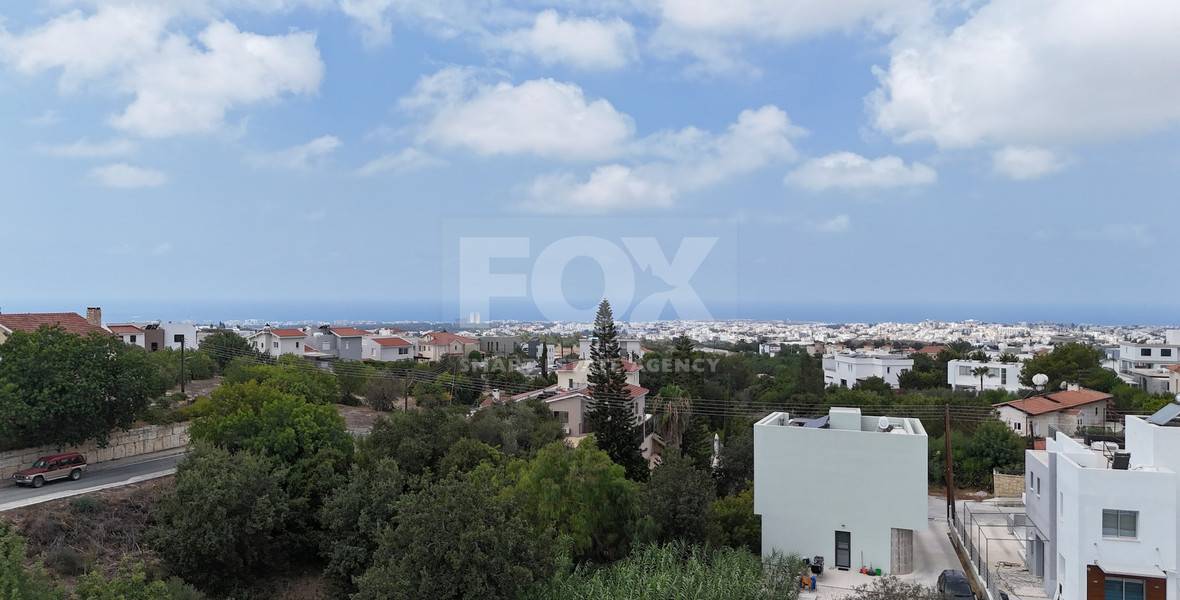 Modern two bedroom apartment in Konia, Paphos with Pool & Sea Views