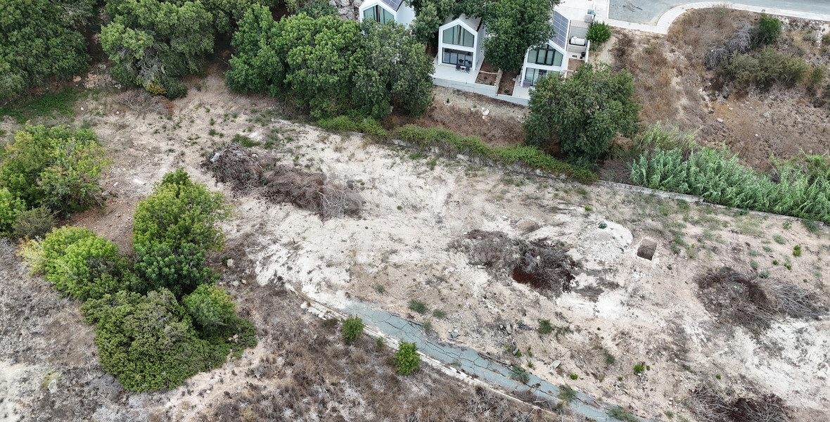 Bright Two Bedroom Apartment in Peaceful Konia Area for sale.