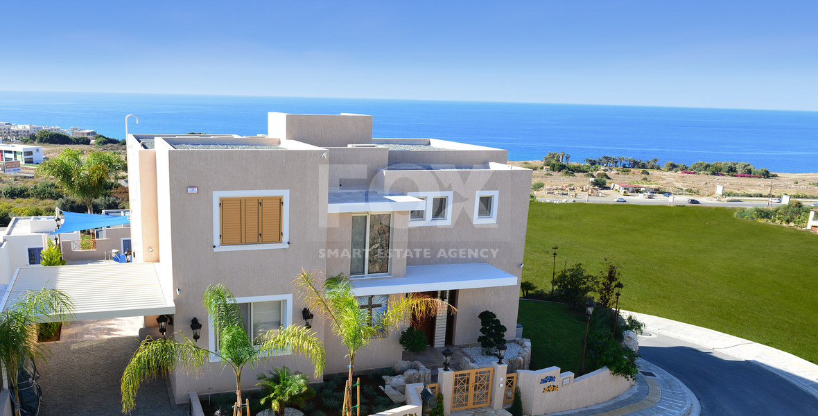 Luxury four Bedroom Coastal Villa for Sale in Chloraka, Paphos – Panoramic Sea Views & Private Pool