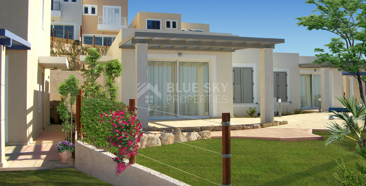 Luxury four Bedroom Coastal Villa for Sale in Chloraka, Paphos – Panoramic Sea Views & Private Pool