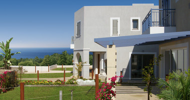 Luxury four Bedroom Coastal Villa for Sale in Chloraka, Paphos – Panoramic Sea Views & Private Pool