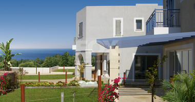 Luxury four Bedroom Coastal Villa for Sale in Chloraka, Paphos – Panoramic Sea Views & Private Pool