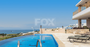 Luxury four Bedroom Coastal Villa for Sale in Chloraka, Paphos – Panoramic Sea Views & Private Pool