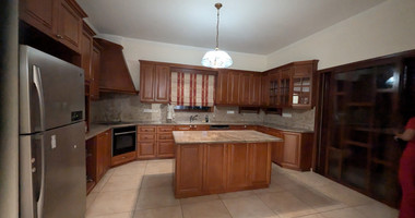 Spacious Unfurnished Four Bedroom Apartment of 400 sqm in Historic Pafos Center