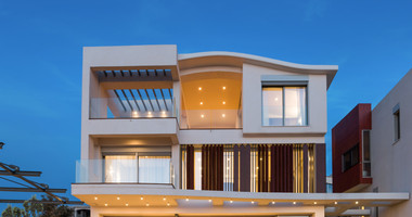 Four bedroom Luxury Coastal Living on the Golden Mile – Exclusive Seaside Residences in a Prime Mediterranean Location