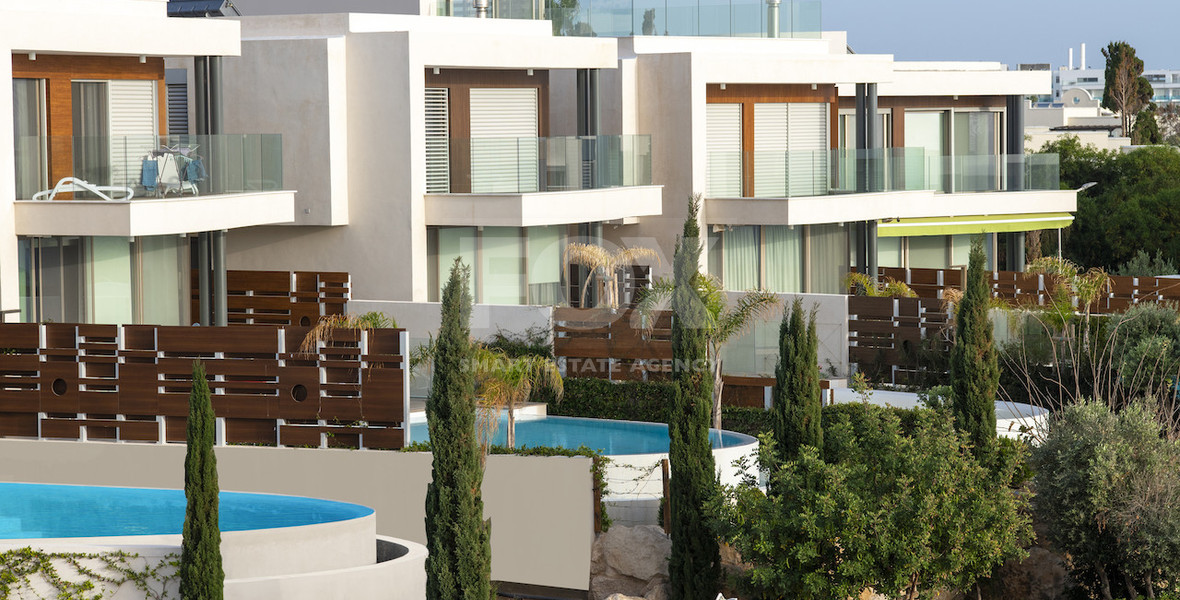 Four bedroom Luxury Coastal Living on the Golden Mile – Exclusive Seaside Residences in a Prime Mediterranean Location