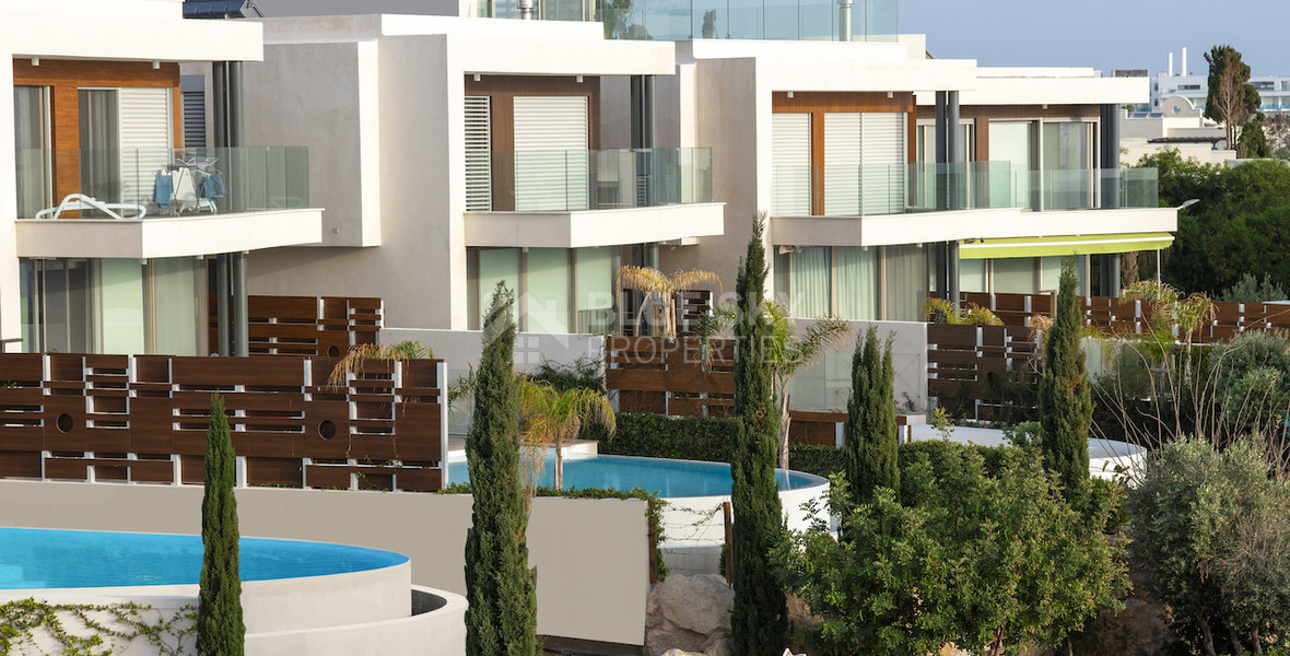 Four bedroom Luxury Coastal Living on the Golden Mile – Exclusive Seaside Residences in a Prime Mediterranean Location