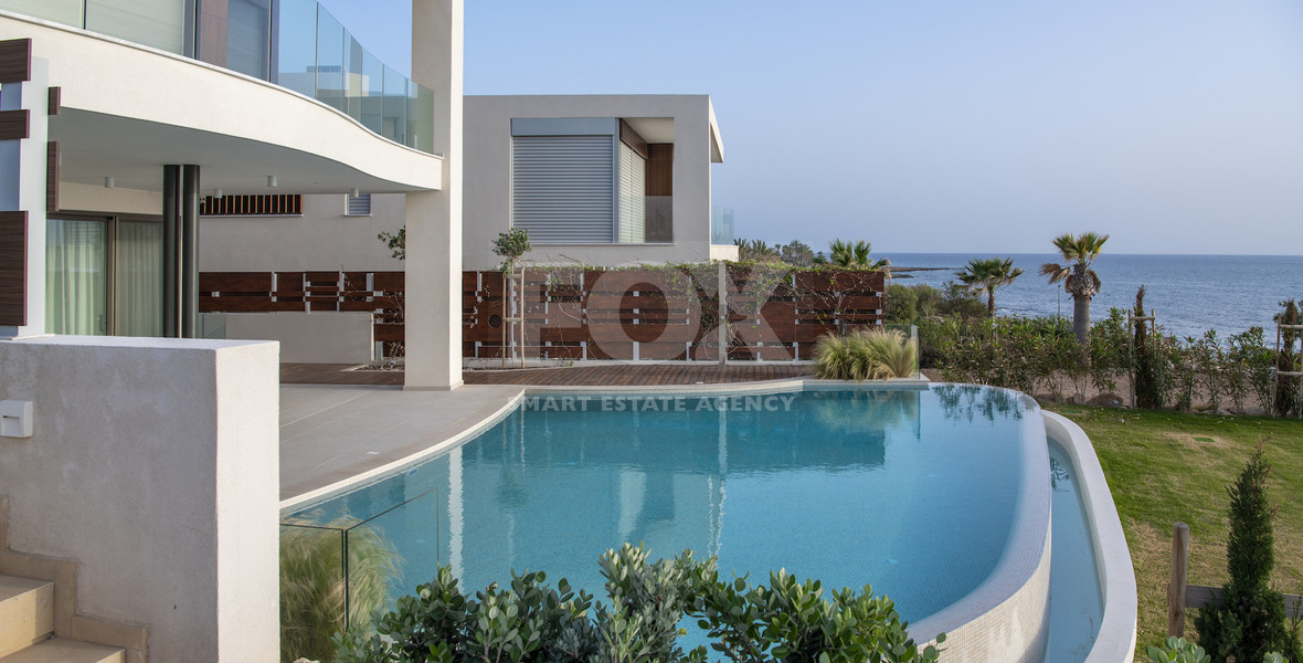 Four bedroom Luxury Coastal Living on the Golden Mile – Exclusive Seaside Residences in a Prime Mediterranean Location