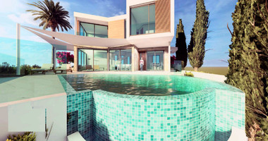 Four bedroom Luxury Coastal Living on the Golden Mile – Exclusive Seaside Residences in a Prime Mediterranean Location