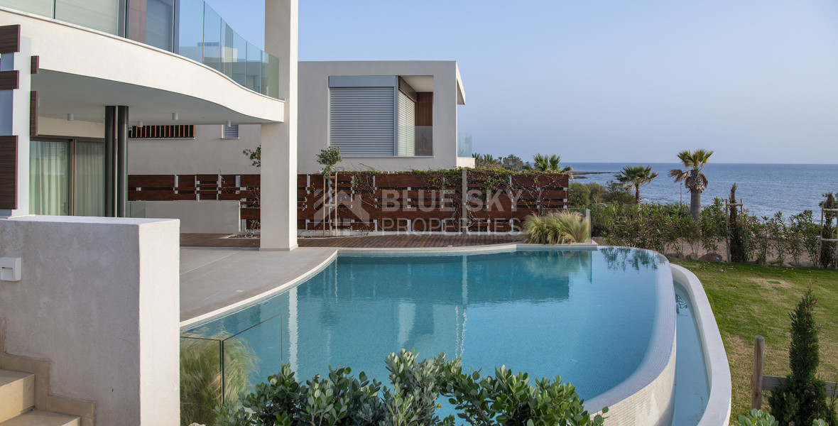 Spacious Four Bedroom Villa in Peaceful Chlorakas Area fors sale