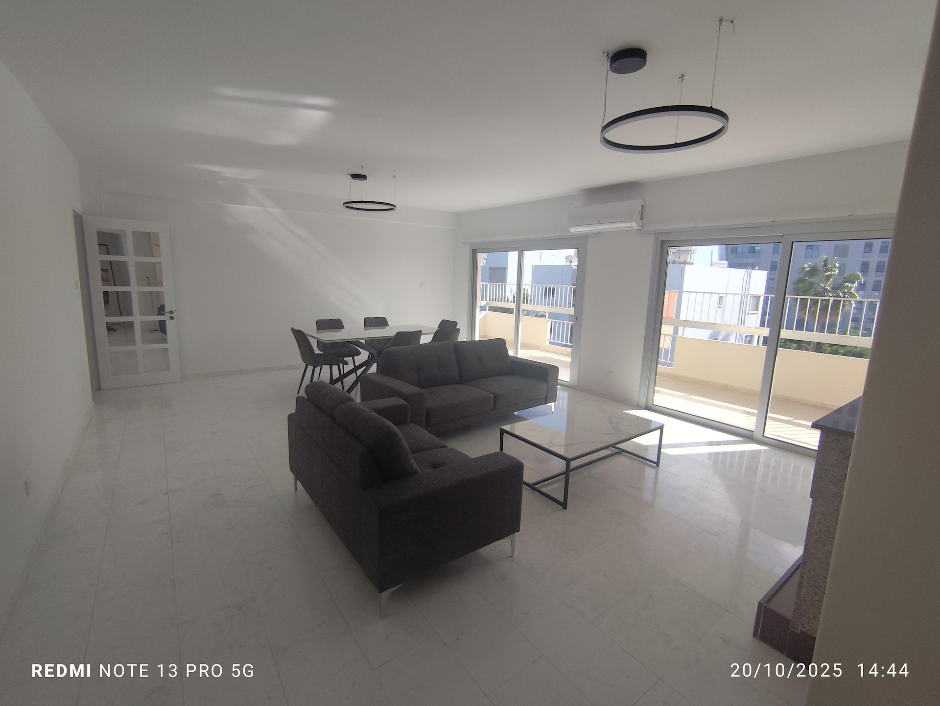 Wohnung 3 Schlafzimmer 130 m² in Demos Agiou Athanasiou, Zypern