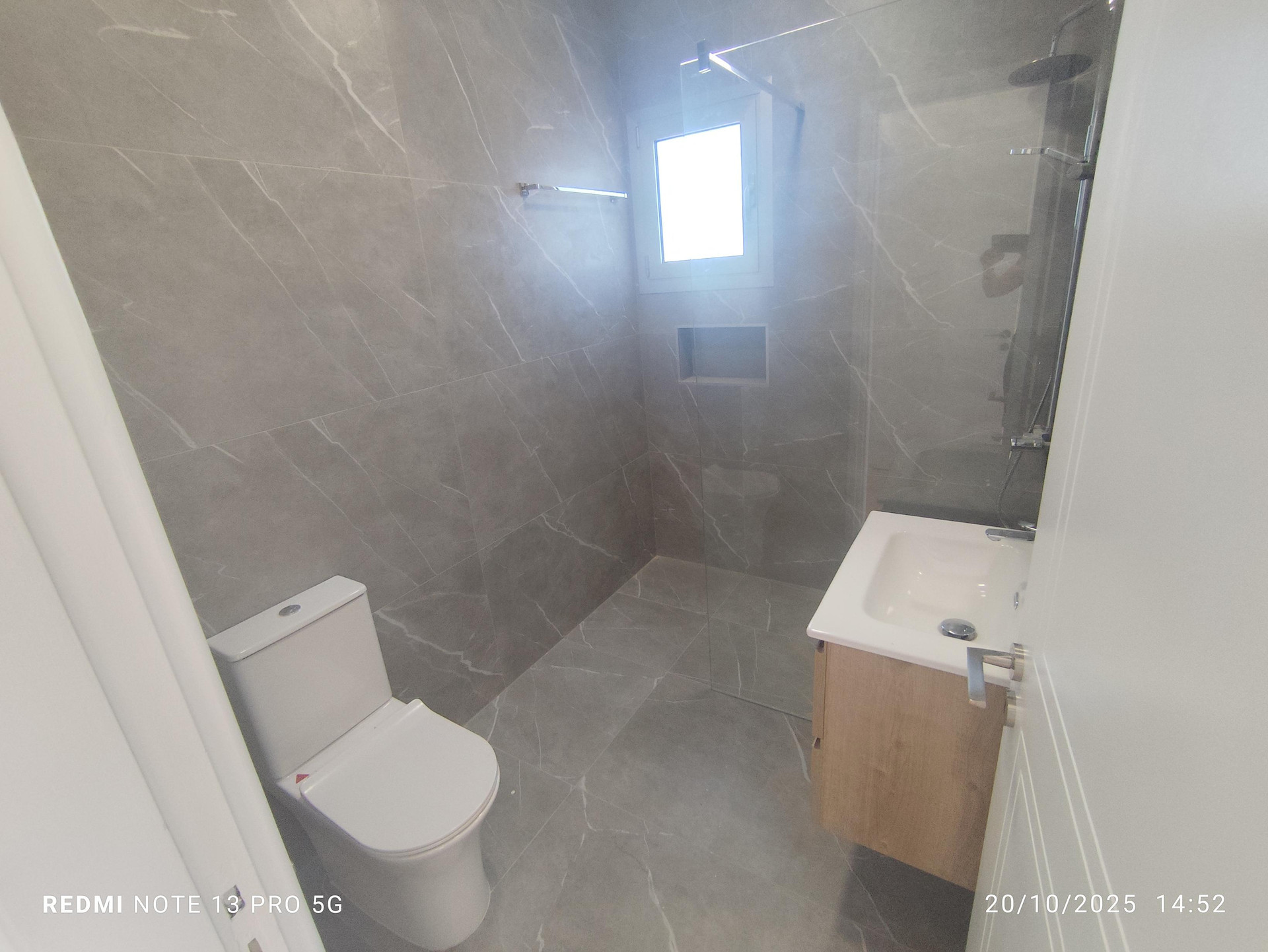 Wohnung 3 Schlafzimmer 130 m² in Demos Agiou Athanasiou, Zypern