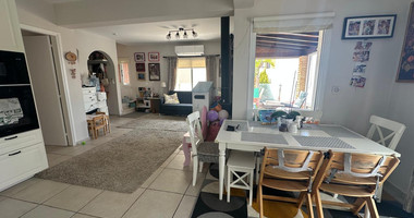 Modern Furnished Villa with Pool and Sea View in Tala for rent