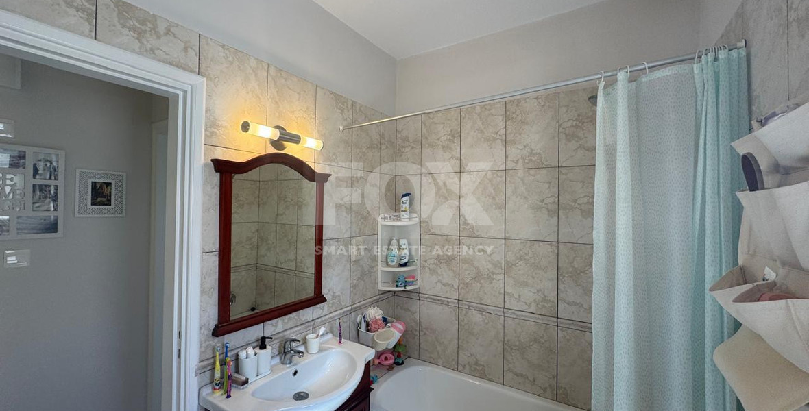 Modern Furnished Villa with Pool and Sea View in Tala for rent